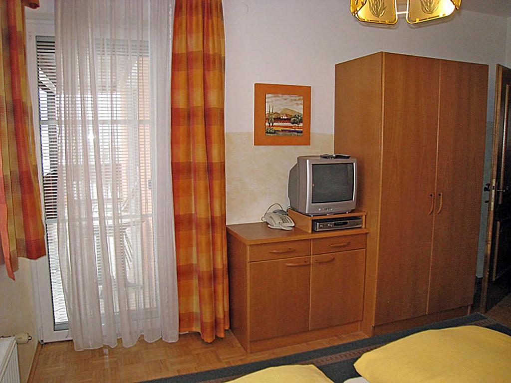 Gaestehaus Steiner Трёполах Номер фото